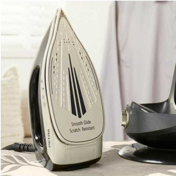 Petra PF-1483 Σύστημα Σιδερώματος 2600W με Δοχείο 1.5lt