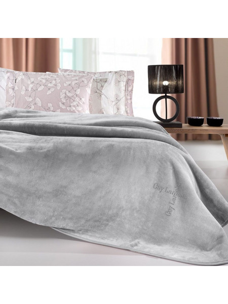 Βελουτέ Κουβέρτα Logo Silver 220x240 - Guy Laroche