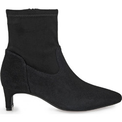 Clarks Γυναικεία Μποτάκια Αστραγάλου Μαύρα με Λεπτό Χαμηλό Τακούνι 26320253