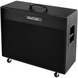 Bad Cat Closed Back 2x12