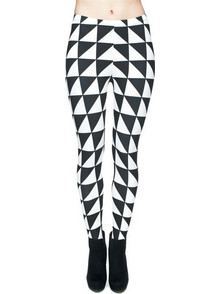 Triangles Black & White