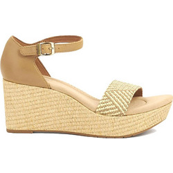 Clarks Rose Ease Ανατομικές Καλοκαιρινές Γυναικείες Πλατφόρμες Ψηλές Μπεζ 26171322