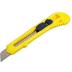Officepoint Κοπίδι πλαστικό χειρός 18mm - (MAG-1871800-00) (OFPMAG-1871800-00)
