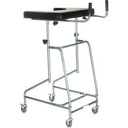 Four-wheeled support of pulpit type - walker