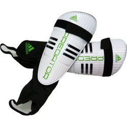 Adidas Predator Club Επικαλαμίδες Ποδοσφαίρου Ενηλίκων Λευκές V42293