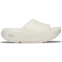Oofos Ooahh Plus Γυναικείες Παντόφλες Καλοκαιρινές Flatforms Ανατομικές Αντιολισθητικές Λευκές 2200-CHALK