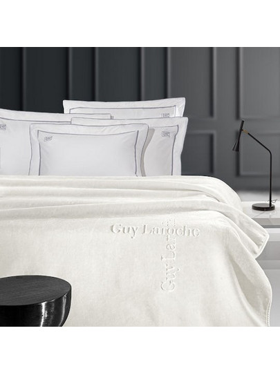 Guy Laroche Υπέρδιπλη Κουβέρτα Βελουτέ Logo Ivory 220x240cm Εκρού