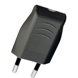 TWO PIN PLUG 6A BLACK