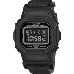Casio G-Shock Ψηφιακό Ανδρικό Ρολόι Χρονογράφος με Μαύρο Υφασμάτινο Λουράκι DW-5600MNC-1ER
