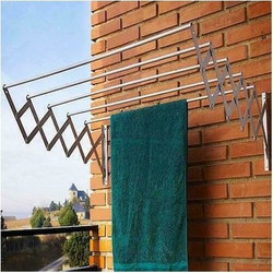 Haiwang 31840672 Πτυσσόμενη Βιδωτή Απλώστρα Ρούχων Τοίχου Αλουμινίου 100x70cm