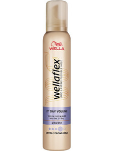Wella Wellaflex 2 Days 04 Volume Αφρός Μαλλιών για Όγκο Δυνατό Κράτημα 200ml