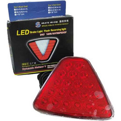Φως Στοπ Τριγωνικό LED 24V - Αδιάβροχο IP67