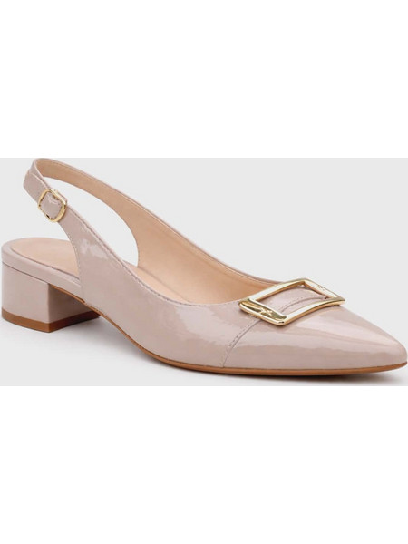 Υπερμέγεθος κομψά slingback γοβάκια σε nude- taupe απόχρωση με χρυσή αγκράφα στο πάνω μέρος και λουράκι με λάστιχο πίσω(ΚΩΔ.ESP38 )