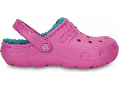 Crocs Crocs Ανατομικές Χειμερινές Παιδικές Παντόφλες για Κορίτσι με Γούνα Φούξια Γαλάζιες 16152-6FT