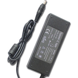 Φορτιστής Laptop 90W 15V για Toshiba με Ενσωματωμένο Καλώδιο Τροφοδοσίας