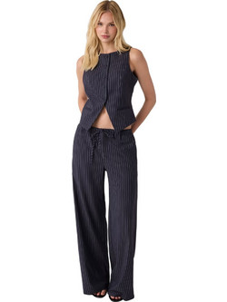 Guess Υφασμάτινη Γυναικεία Παντελόνα Loose Εφαρμογή Navy Μπλε W6YB08W2829-SB0T