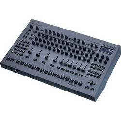 Roland TR-1000