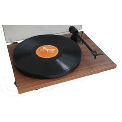 Pro-Ject Πικάπ με Προενίσχυση Walnut + Ortofon OM5e