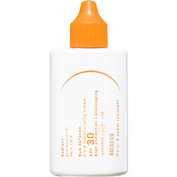 Radiant Sun Defense Fluid Moisturizing Αντηλιακή Κρέμα Προσώπου με Χρώμα SPF30 50ml