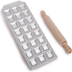 Φόρμα για 24 ραβιόλια τετραγωνα 34x34 mm και ξύλινος πλάστης Raviolamp La Classica