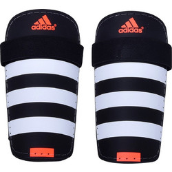 Adidas Everlite Επικαλαμίδες Ποδοσφαίρου Ενηλίκων Μαύρες AP7033