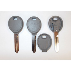 Κενο κλειδι Chrysler με θεση για chip(Ακομα και TPX2) και λαμα CY24