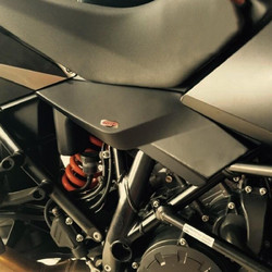 GP Kompozit πλαϊνά καλύμματα για KTM 1190 Adventure 2013-2016 (ζεύγος)