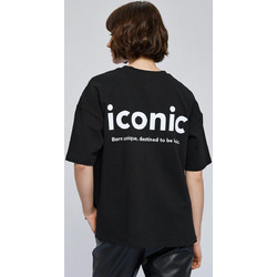 T-shirt με τύπωμα BLACK