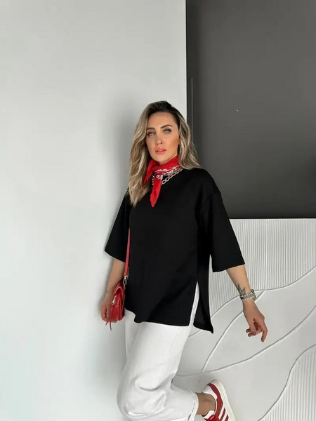 Γυναικείο oversized T-shirt Kinzi σε μαύρο χρώμα, από 100% βαμβάκι