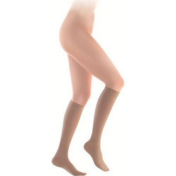 Sigvaris Short Plus Κάλτσες Διαβαθμισμένης Συμπίεσης Κάτω Γόνατος Κλάση 1 με Κλειστά Δάχτυλα TF 701 Μπεζ