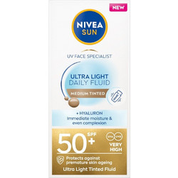 Nivea Ultra Light Daily Fluid Medium Αντηλιακό Γαλάκτωμα Προσώπου με Χρώμα SPF50+ 40ml