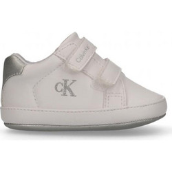 Calvin Klein Βρεφικά Sneakers Αγκαλιάς Άσπρο Ασημί V0A4-83201-1582-X025