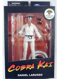 Diamond Select Toys Cobra Kai Daniel LaRusso 18cm