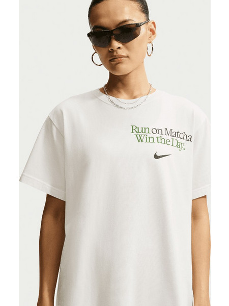 Nike Sportswear Classic Boyfriend Γυναικείο T-Shirt IV4145-133 SAIL
