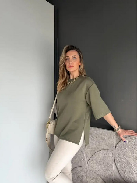 Γυναικείο oversized T-shirt Kinzi σε χακί χρώμα, από 100% βαμβάκι