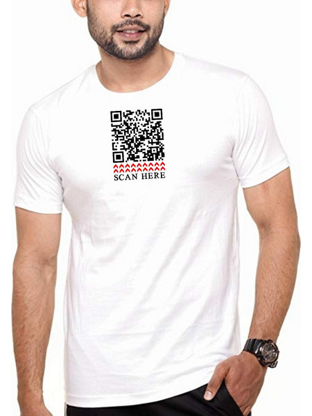 T-shirt QRCODE scan me
