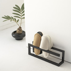 Yamazaki Θήκη Για Παντόφλες Μεταλλική Μαύρη Line 42x10,5x14