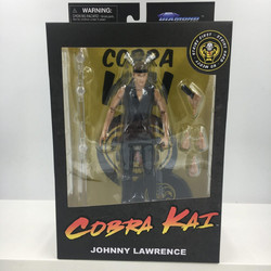 Diamond Select Toys Cobra Kai Johnny Lawrence 18cm