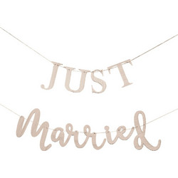 Γιρλάντα ξύλινη - Just Married 1.5m BRA-307
