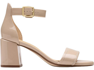Clarks Ezoria Mae Γυναικεία Πέδιλα Λουστρίνι Nude με Χοντρό Ψηλό Τακούνι 26181299
