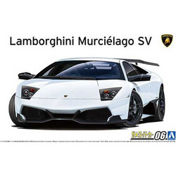 Aoshima Lamborghini Murcielago LP670-4 SV 1:24