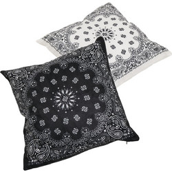 Bandana Print Cushion Set black/white one