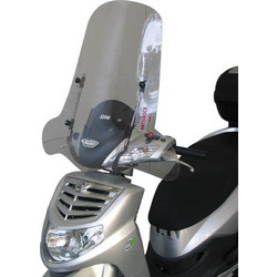Givi 105A Ζελατίνα Μηχανής Universal 660x670mm GIVPIAZEL05