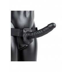 Shots RealRock Harness Strap On με Dildo 15.5cm Μαύρο