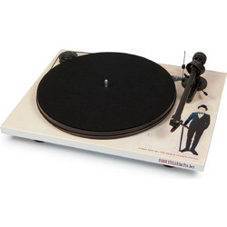 Pro-Ject Essential ΙΙ Πικάπ White + Ortofon OM5e Demon by Parov Stelar