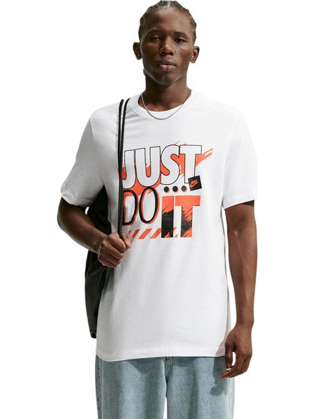 Nike Ανδρική κοντομάνικη μπλούζα Sportswear Club Seasonal Graphic T-Shirt IM3725-100