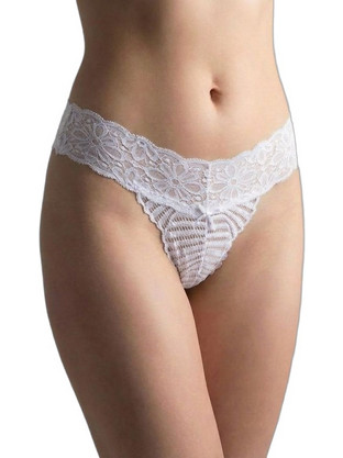 Milena By Paris Γυναικείο Sexy String με Δαντέλα Εκρού 7752