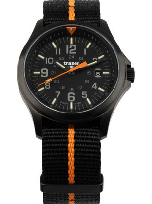 Traser H3 Ανδρικό Ρολόι με Μαύρο Υφασμάτινο Λουράκι 111065