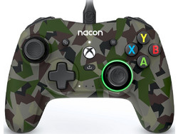 Nacon Pro Compact Wired Controller PS4 Camo Green