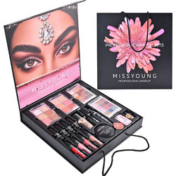 Επαγγελματικό Σετ Μακιγιάζ All-in-One - Πλήρες Makeup Kit με Παλέτες, Κραγιόν & Αξεσουάρ GM24059